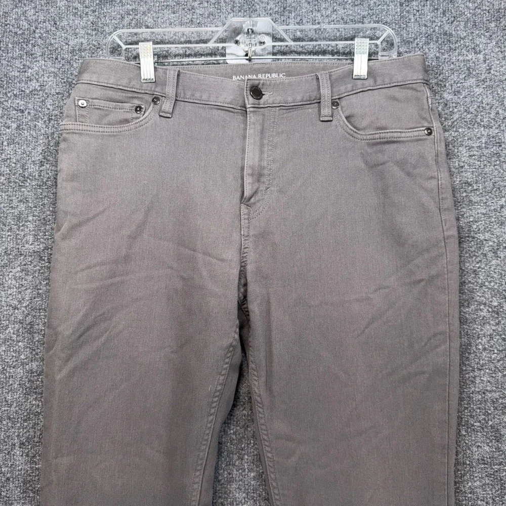 Banana Republic Traveler Pants Mens 33x32 Gray Slim Fit Stretch Chino Casual